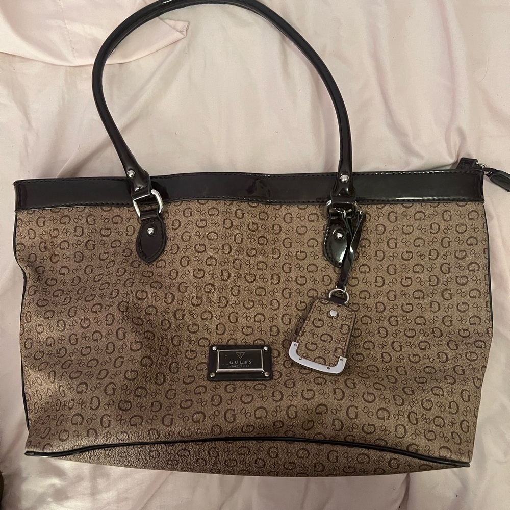 GUESS Tote